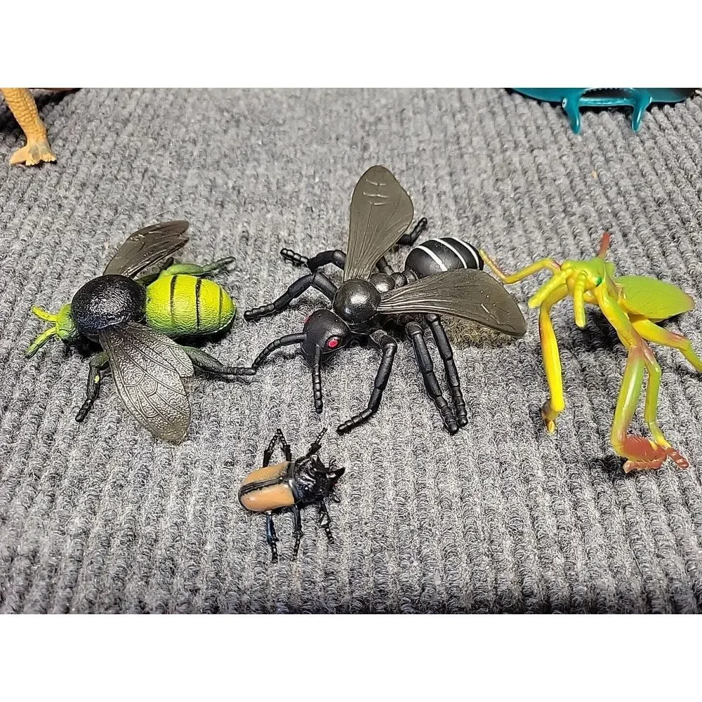 4 Pc‎ Toy Insects